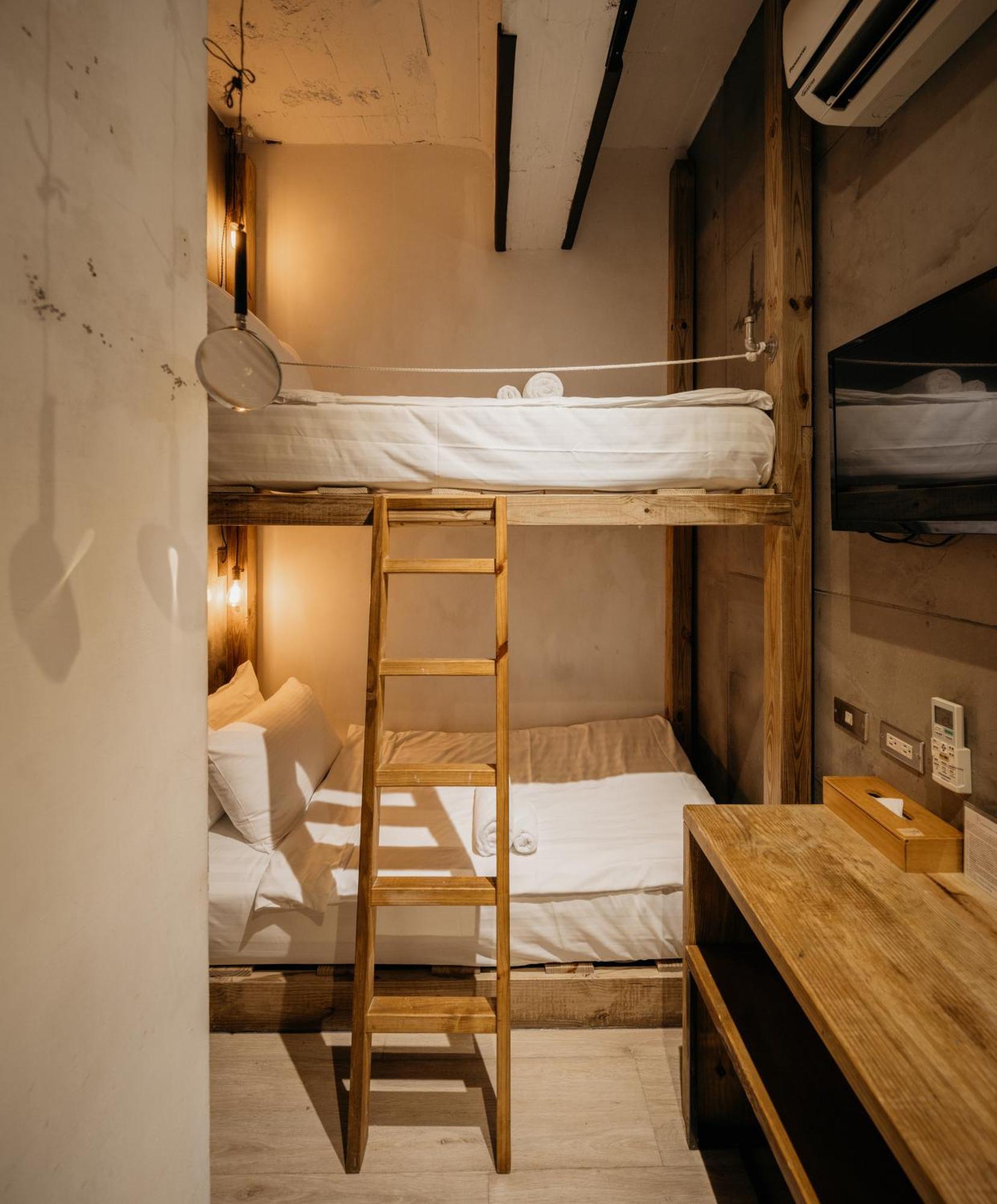 Just Inn 正旅館 北車 Tajpej Buitenkant foto